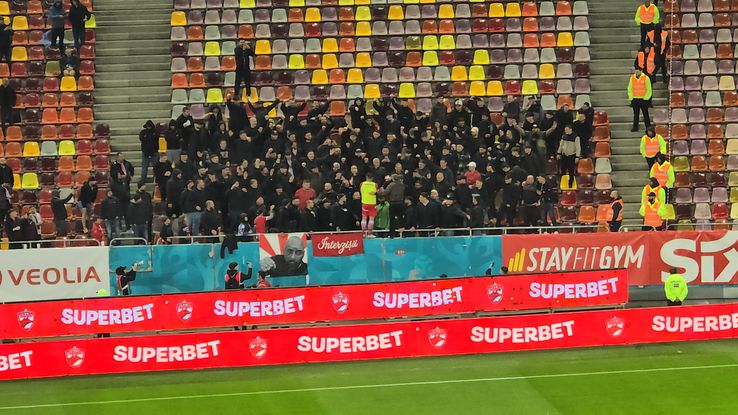 Momente speciale pentru Răzvan Patriche, la ultimul meci la Dinamo/ foto: Marius Mărgărit